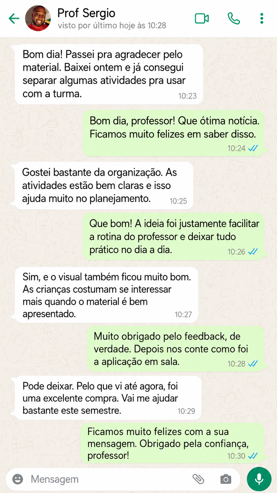 Print de conversa no WhatsApp com o Prof. Sergio elogiando a organização do material.